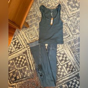 Kim Kardashian SKIM set